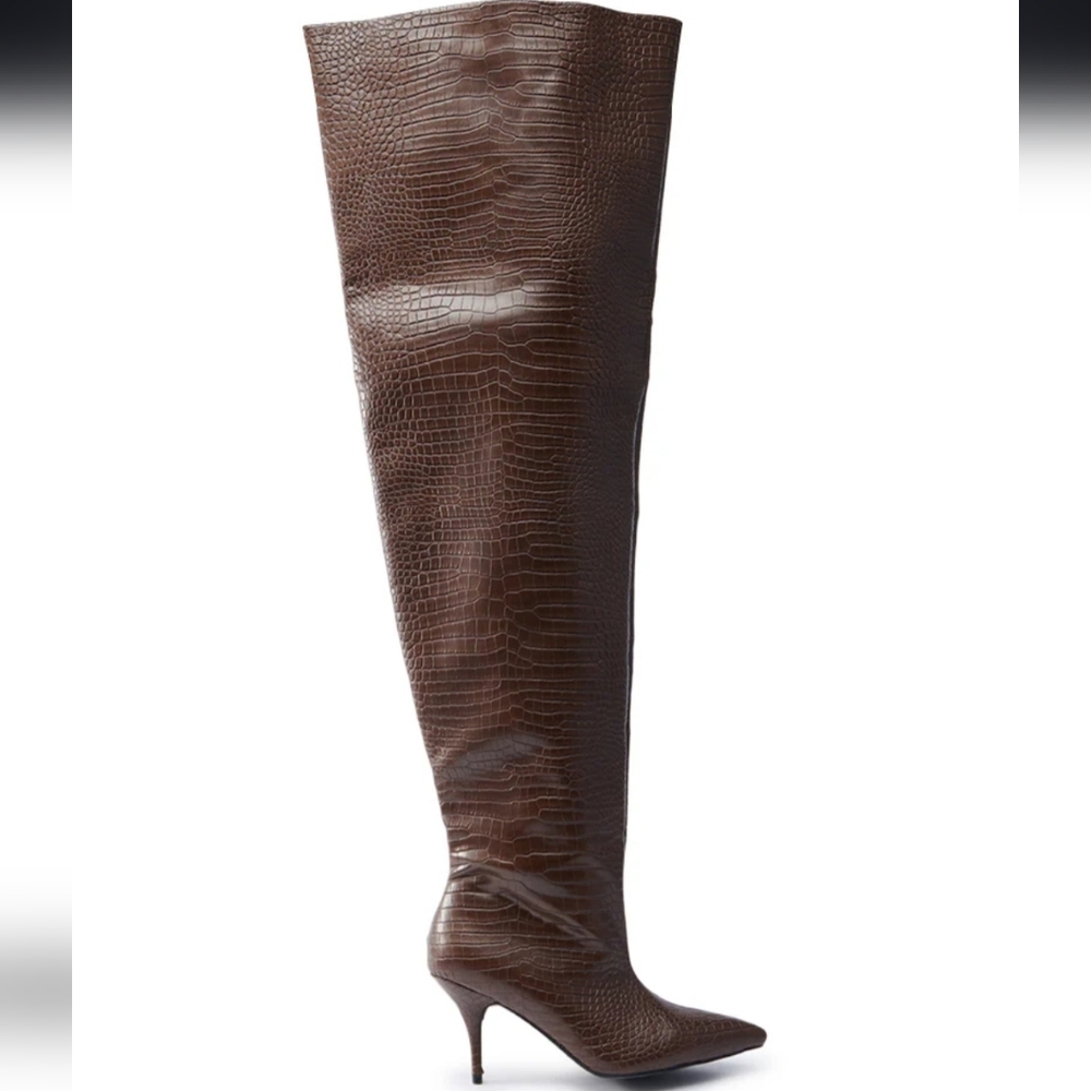 Brown Heeled Over-the-Knee Boots - Picture 8 of 16